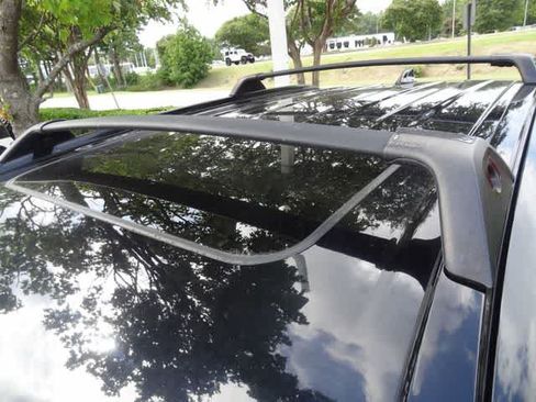 Used 2022 Toyota RAV4 XSE AWD/4WD image 18