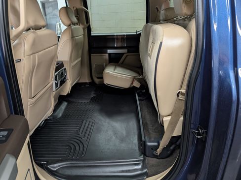 Used 2018 Ford F150 Lariat w/ Equipment Group 502A Luxury image 11