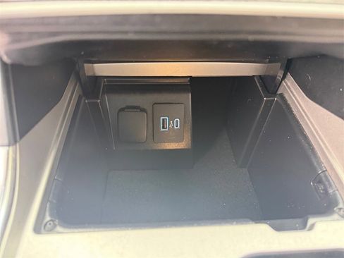 Used 2023 Ford Explorer XLT w/ Equipment Group 202A image 26