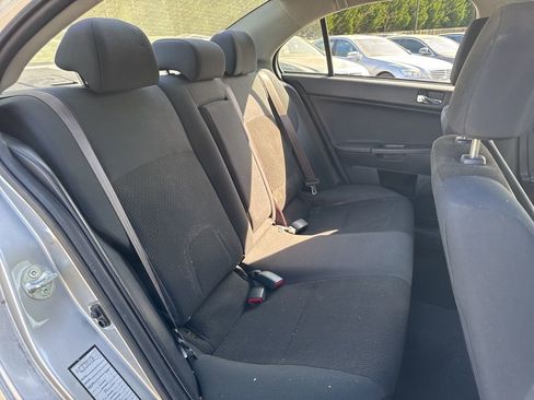 Used 2016 Mitsubishi Lancer ES FWD image 7