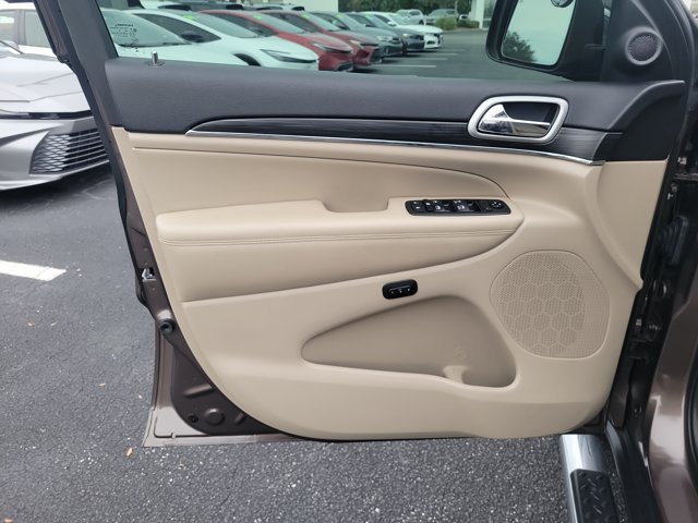 Used 2020 Jeep Grand Cherokee Limited RWD image 17