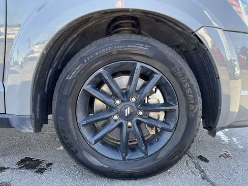 Used 2020 Dodge Journey SE w/ SE Popular Equipment Group image 31