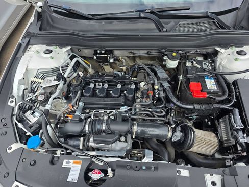 Used 2018 Honda Accord Sport image 25