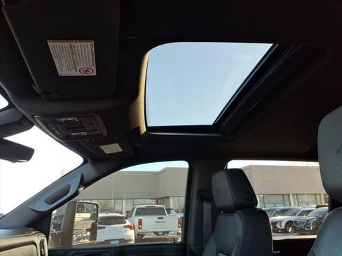 Used 2021 GMC Sierra 2500 AT4 w/ AT4 Premium Plus Package image 15