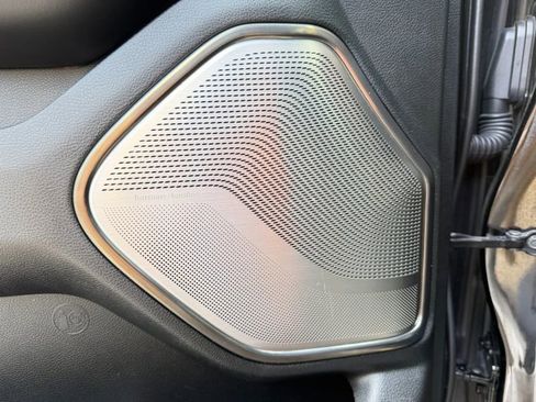 Used 2021 RAM 1500 Limited AWD/4WD image 11