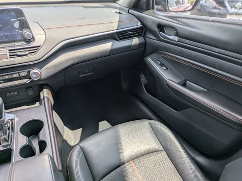Certified 2021 Nissan Altima 2.5 SR w/ SR Premium Package FWD image 16