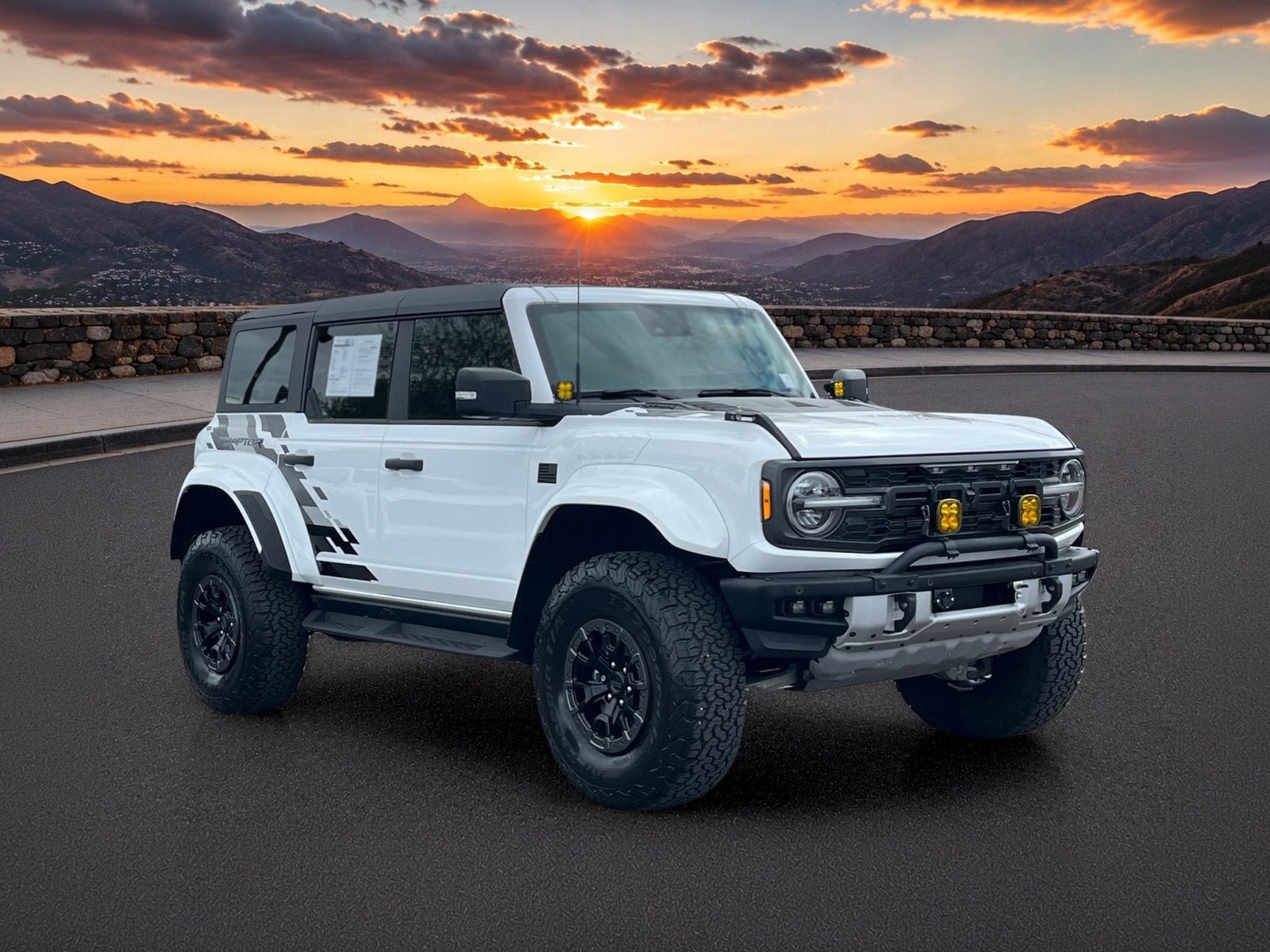 Used 2024 Ford Bronco Raptor w/ Interior Carbon Fiber Pack 6 AWD/4WD image 7
