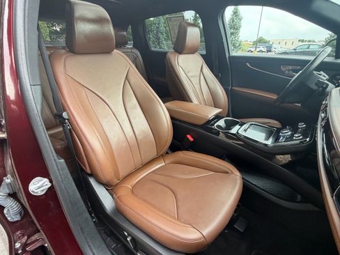 Used 2022 Lincoln Nautilus Reserve w/ Equipment Group 201A AWD/4WD image 12