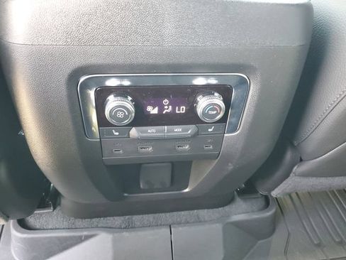 Used 2026 GMC Yukon Denali w/ Denali Reserve Package AWD/4WD image 27