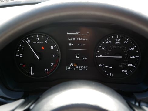 Certified 2025 Subaru Crosstrek 2.0i image 21