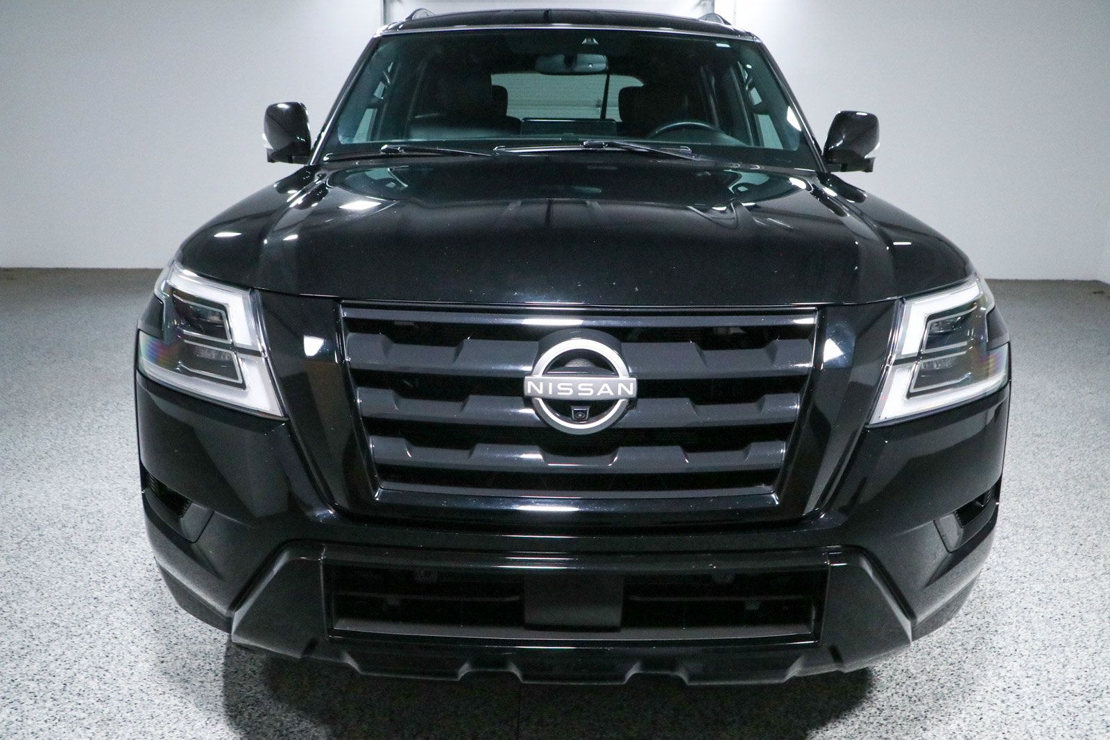 Used 2024 Nissan Armada SL w/ Midnight Edition Package AWD/4WD image 4