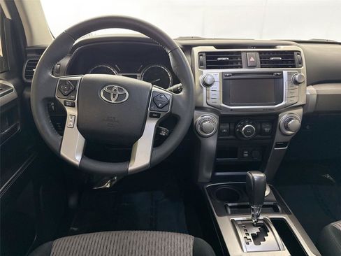 Used 2019 Toyota 4Runner SR5 AWD/4WD image 26