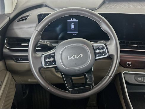 Used 2026 Kia Carnival FWD image 18