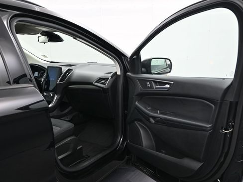 Used 2023 Ford Edge SE AWD/4WD image 17