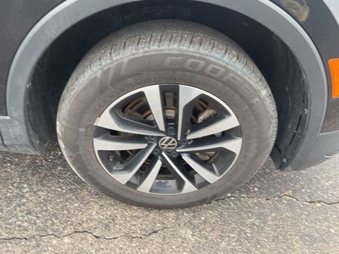 Used 2022 Volkswagen Tiguan S image 17