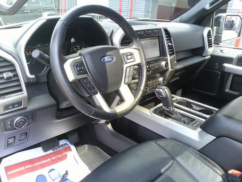 Used 2019 Ford F150 Lariat w/ Equipment Group 502A Luxury image 15