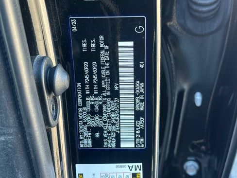Used 2023 Toyota 4Runner Limited AWD/4WD image 28