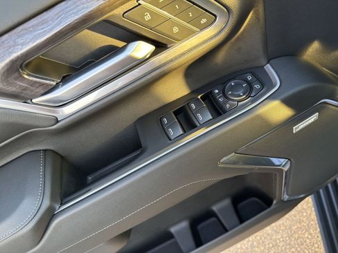 Used 2024 Chevrolet Silverado 2500 LTZ w/ LTZ Plus Package image 14