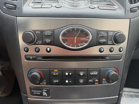 Used 2013 INFINITI G37 x Sedan w/ Premium Pkg AWD/4WD image 16