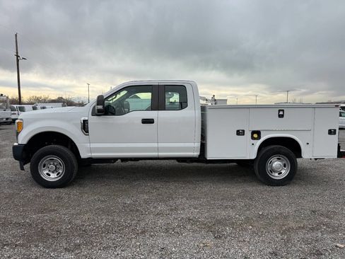 Used 2017 Ford F350 XL image 6