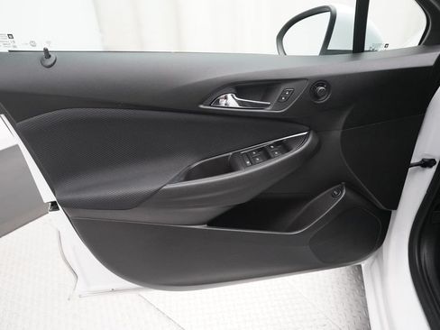 Used 2017 Chevrolet Cruze LT w/ Convenience Package FWD image 26