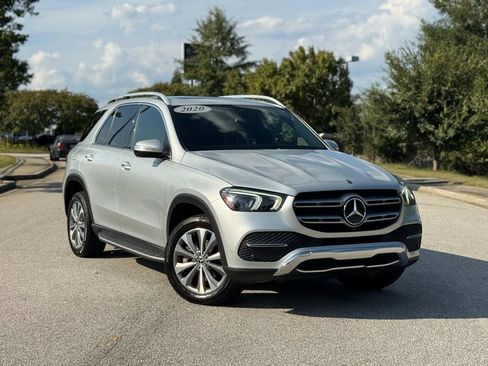 Used 2020 Mercedes-Benz GLE 350 4MATIC image 2