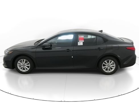 New 2026 Toyota Camry LE FWD image 3
