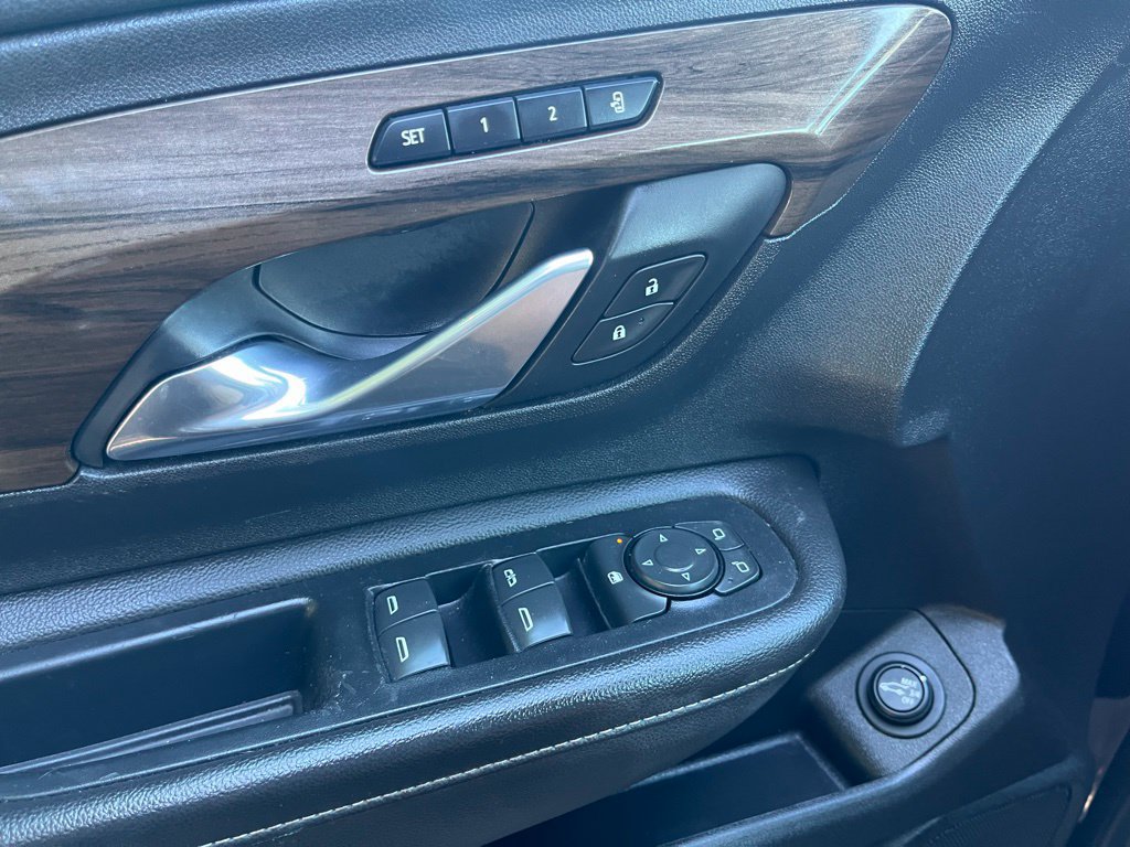 Used 2019 GMC Terrain Denali w/ Driver Alert Package II FWD image 29