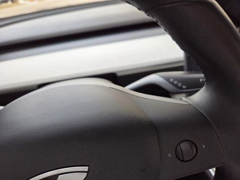 Used 2018 Tesla Model 3 Long Range image 25