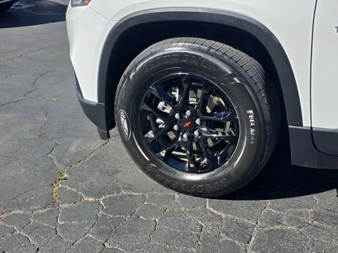 Used 2020 Chevrolet Traverse LT image 5