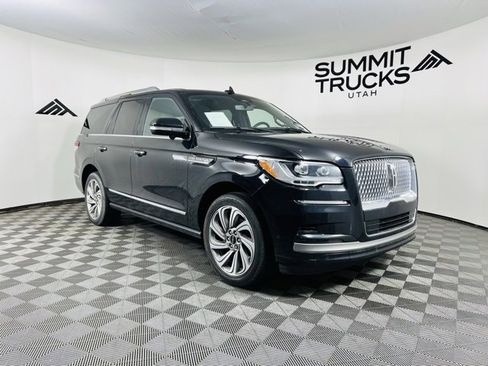 Used 2023 Lincoln Navigator Reserve w/ Equipment Group 201A image 1