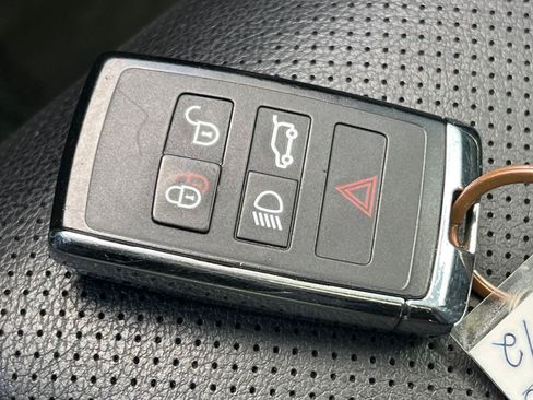 Used 2021 Jaguar F-PACE S AWD/4WD image 29