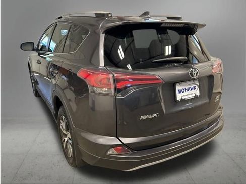 Used 2018 Toyota RAV4 XLE w/ Plus Extra Value Package AWD/4WD image 3