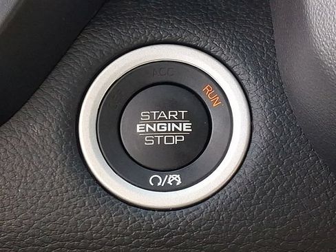 Used 2021 RAM 1500 Big Horn AWD/4WD image 22