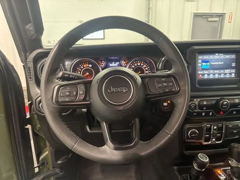 Used 2023 Jeep Wrangler Unlimited Sport AWD/4WD image 13