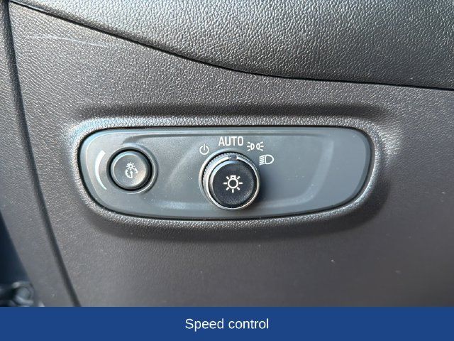 Used 2023 Chevrolet Equinox LT AWD/4WD image 13
