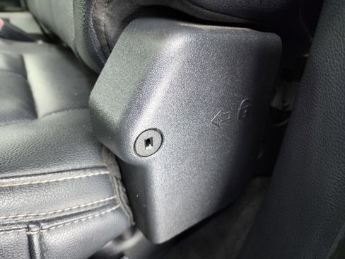 Used 2022 Ford F350 Lariat w/ Tremor Off-Road Package image 40