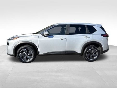 Used 2025 Nissan Rogue SV image 20