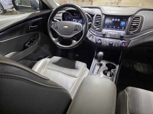 Used 2015 Chevrolet Impala LTZ FWD image 19