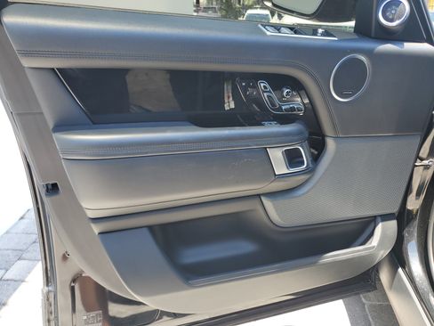 Used 2020 Land Rover Range Rover HSE AWD/4WD image 8