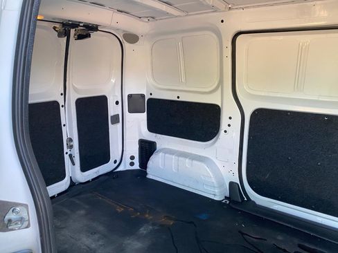 Used 2018 Nissan NV200 SV FWD image 31