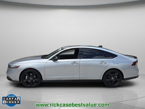 Used 2024 Honda Accord Sport image 3