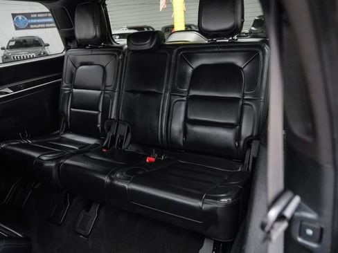 Used 2021 Lincoln Navigator Reserve w/ Luxury Package image 48