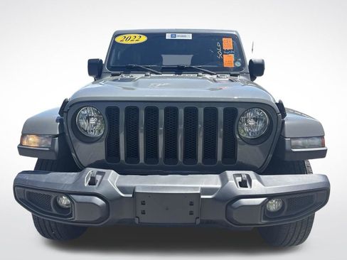 Used 2022 Jeep Wrangler Unlimited Sahara AWD/4WD image 18