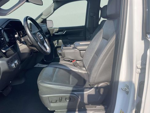 Used 2025 GMC Sierra 1500 SLT AWD/4WD image 13