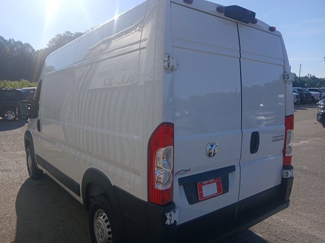 Used 2024 RAM ProMaster 2500 w/ Convenience Group FWD image 14