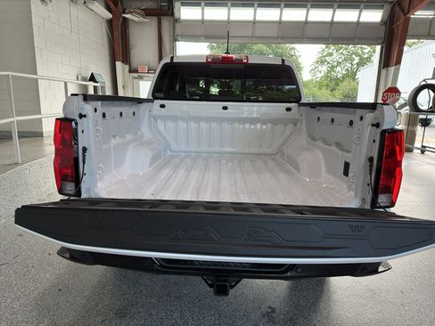 New 2026 Chevrolet Colorado W/T w/ WT Custom Package image 31