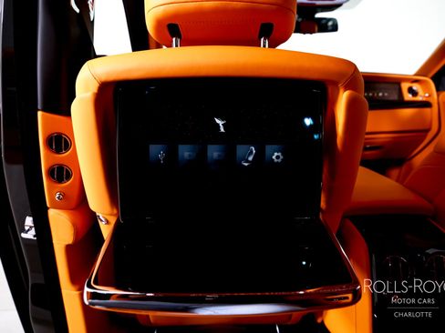 New 2026 Rolls-Royce Phantom Sedan image 21