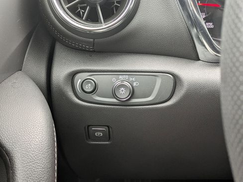 Used 2024 Chevrolet Blazer LT w/ Convenience Package image 16