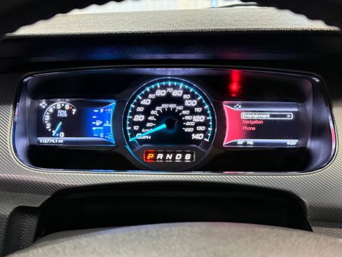 Used 2016 Ford Taurus SHO w/ Sho Performance Package image 30